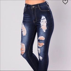 NEW FASHION NOVA JEANS